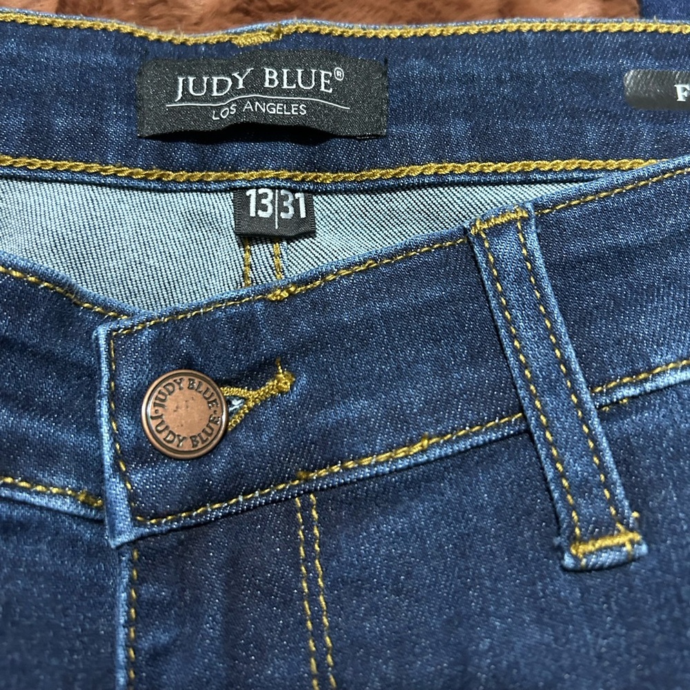 Judy Blue Size 13/31 Dark Blue Trouser Flare leg medium wash Jeans NWOT - Picture 4 of 10